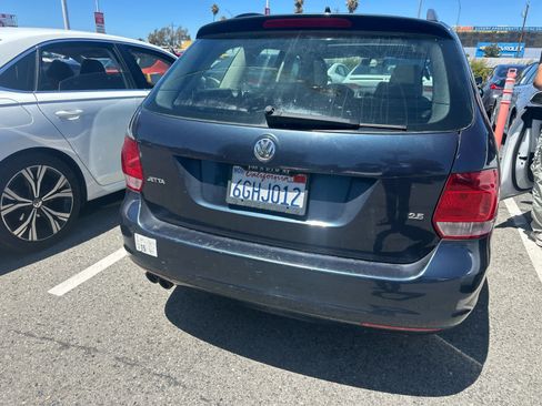 Used 2009 Volkswagen Jetta S FWD image 4