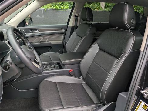 Used 2023 Volkswagen Atlas SE AWD/4WD image 32