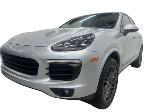 Used 2017 Porsche Cayenne Platinum Edition AWD/4WD image 8