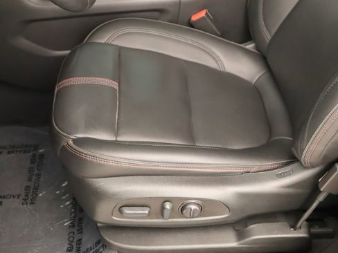 Used 2023 Chevrolet Traverse RS w/ LPO, Roadside Safety Package AWD/4WD image 24