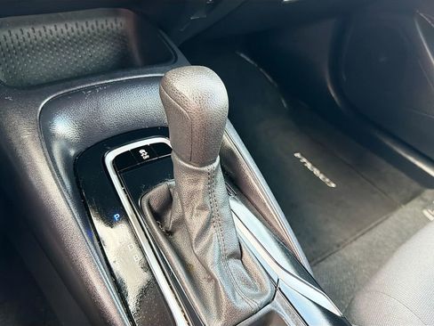 Used 2022 Toyota Corolla LE FWD image 16