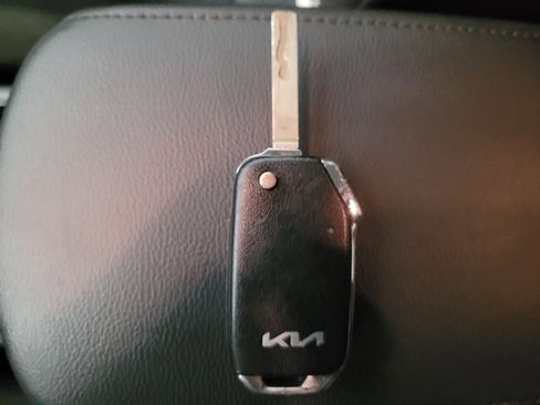 Used 2022 Kia Soul LX w/ Technology Package FWD image 32