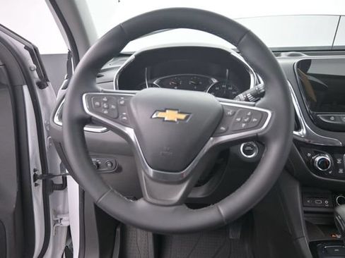 Used 2023 Chevrolet Equinox Premier AWD/4WD image 26