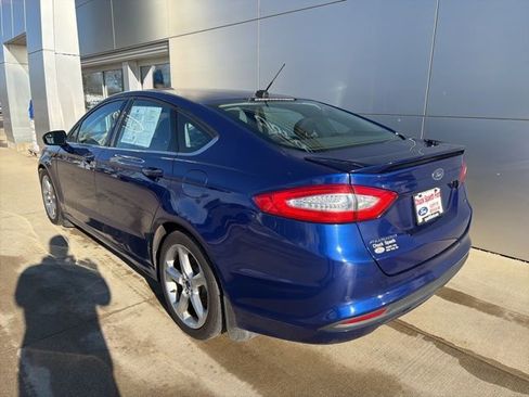 Used 2013 Ford Fusion SE image 3