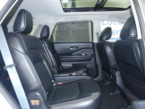 Used 2023 Nissan Pathfinder SL w/ SL Premium Package AWD/4WD image 25