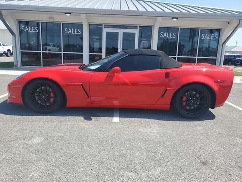 Used 2013 Chevrolet Corvette 427 w/ 1SC Preferred Equipment Group RWD image 2