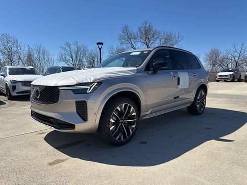 New 2026 Volvo XC90 B6 Ultra AWD/4WD image 3