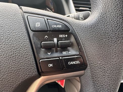 Used 2018 Hyundai Tucson SE FWD image 19