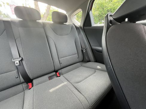 Used 2025 Kia K4 FWD image 36
