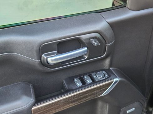 Used 2020 Chevrolet Silverado 1500 RST image 12