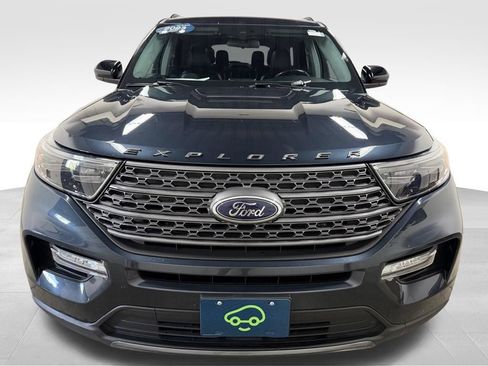 Used 2023 Ford Explorer XLT w/ Equipment Group 202A AWD/4WD image 5
