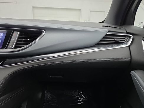 Certified 2023 Buick Enclave Essence image 41
