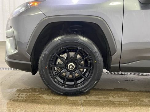 Certified 2021 Toyota RAV4 LE image 23