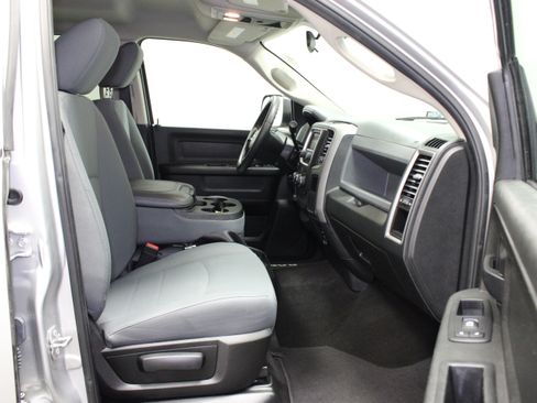 Used 2018 RAM 2500 Tradesman w/ Chrome Appearance Group AWD/4WD image 17