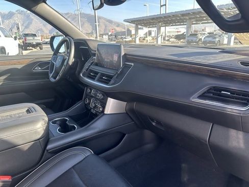 Used 2023 Chevrolet Suburban Premier image 24