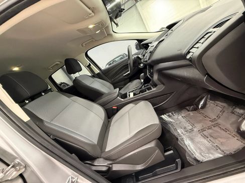Used 2017 Ford Escape SE FWD image 24