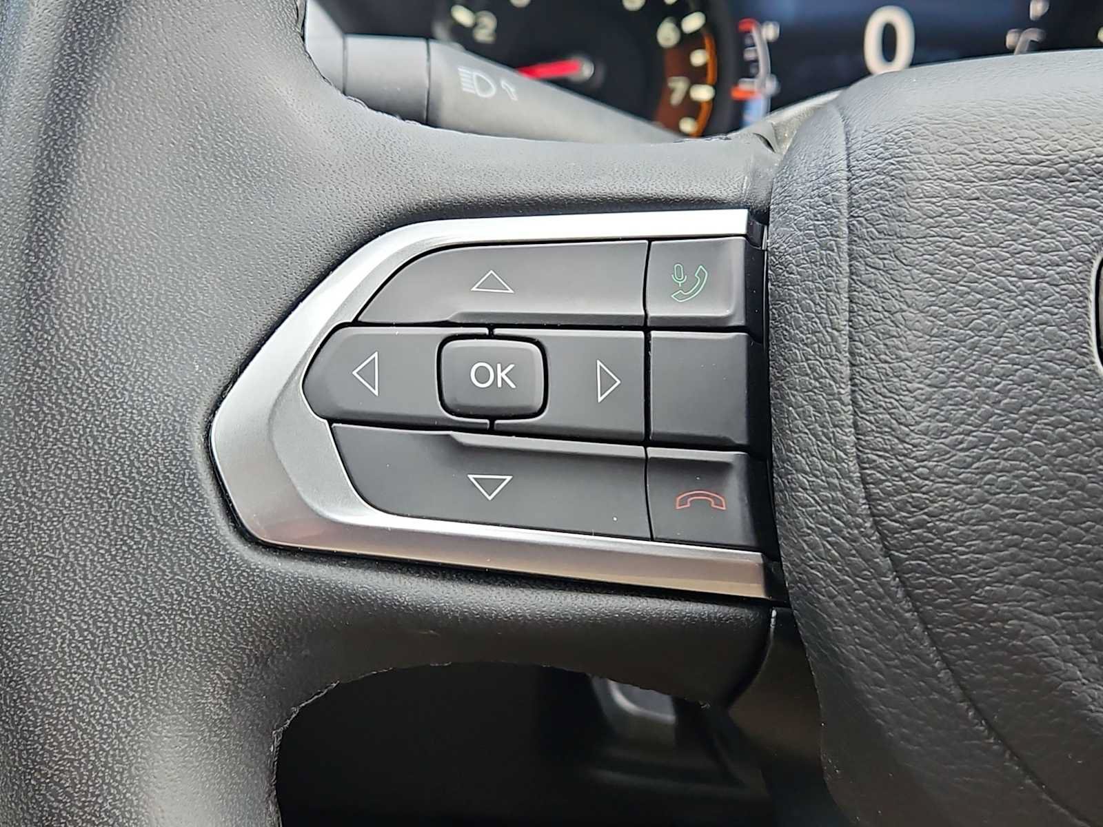 Used 2024 Jeep Compass Latitude AWD/4WD image 21