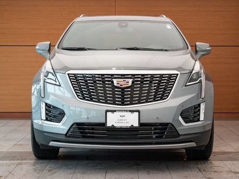 Used 2021 Cadillac XT5 Luxury w/ LPO, Floor Liner Package AWD/4WD image 2