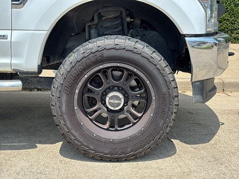 Used 2018 Ford F250 XL w/ Power Equipment Group AWD/4WD image 9