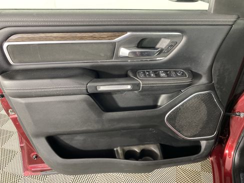 Used 2019 RAM 1500 Laramie AWD/4WD image 15