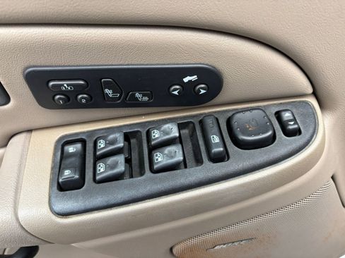 Used 2005 Chevrolet Avalanche Z71 w/ Preferred Equipment Group image 14