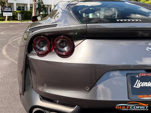 Used 2018 Ferrari 812 Superfast RWD image 51