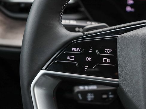 New 2025 Audi Q5 Premium Plus image 18