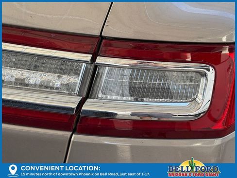 Used 2020 Lincoln Continental Reserve image 10