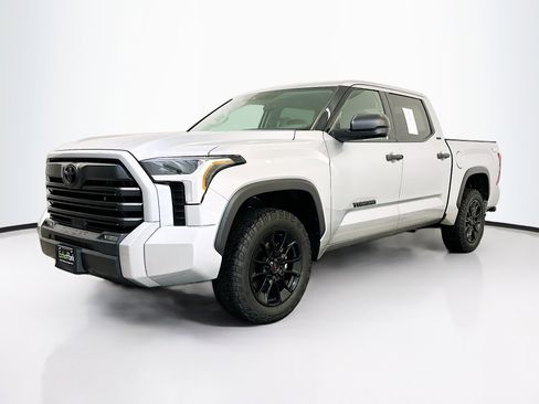 Used 2023 Toyota Tundra SR5 image 3
