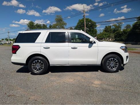 Used 2024 Ford Expedition Limited AWD/4WD image 4