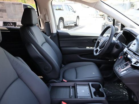 New 2026 Honda Odyssey EX-L image 8