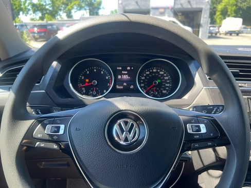 Used 2020 Volkswagen Tiguan S AWD/4WD image 19