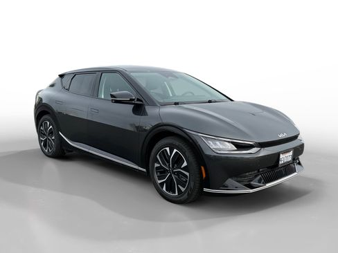 Used 2023 Kia EV6 Wind image 7