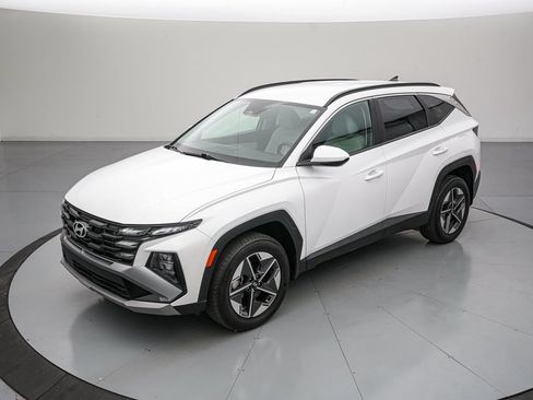 Used 2025 Hyundai Tucson SEL AWD/4WD image 8