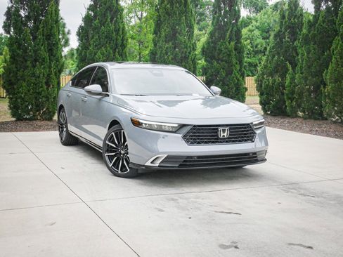 New 2026 Honda Accord Touring image 2