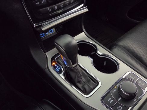 Used 2021 Jeep Grand Cherokee Overland image 28