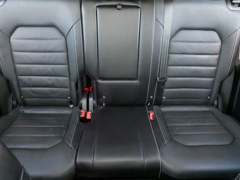 Used 2024 Volkswagen Atlas SEL AWD/4WD image 13