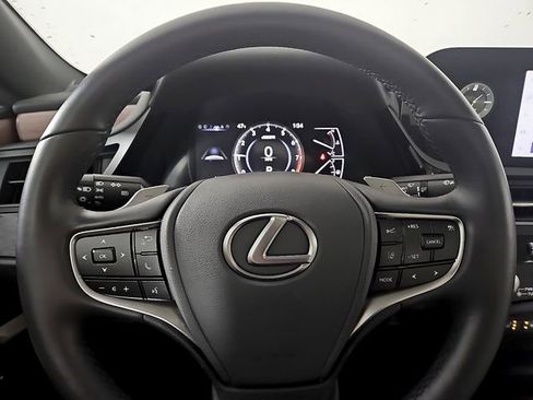 Certified 2025 Lexus ES 350 w/ Premium Package image 21