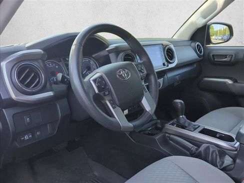 Certified 2022 Toyota Tacoma SR5 RWD image 9