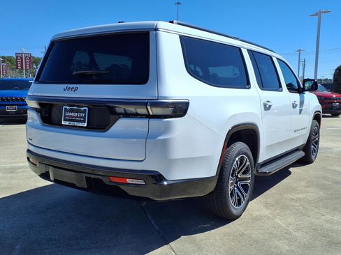 New 2026 Jeep Grand Wagoneer L 4WD image 4