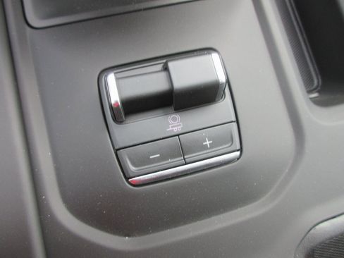 New 2026 GMC Sierra 1500 AT4X image 18