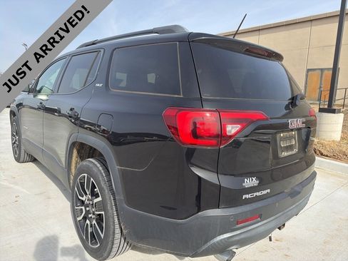 Used 2019 GMC Acadia SLT w/ Black Edition image 7