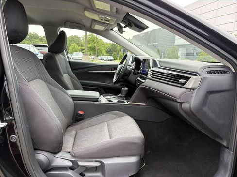 Used 2025 Toyota Camry LE FWD image 17