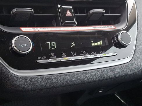 Used 2025 Toyota Corolla LE image 15