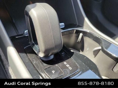 Used 2023 Volvo XC40 Recharge Plus AWD/4WD image 29