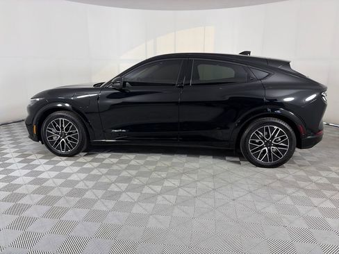 Certified 2024 Ford Mustang Mach-E Premium image 4