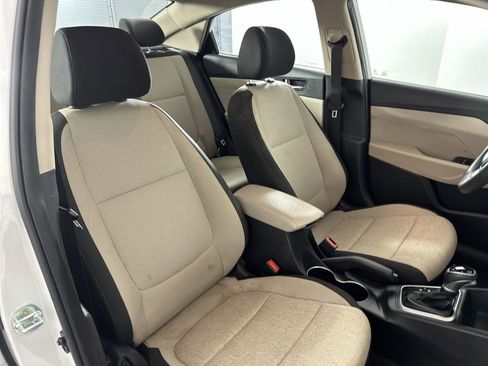 Used 2021 Hyundai Accent SEL image 31