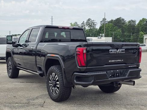 Used 2025 GMC Sierra 2500 Denali Ultimate AWD/4WD image 3