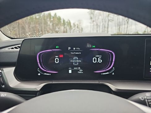 Used 2025 Kia Telluride S image 26