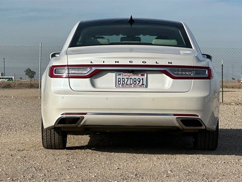 Used 2018 Lincoln Continental Black Label w/ Rear-seat Package image 5
